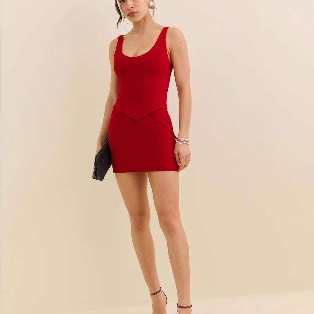 Reformation Allen Dress Red - Size 2 - Picture 2 of 4